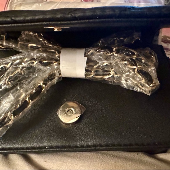 Bebe (2) Quilted crossbodies NWT. - Picture 4 of 6